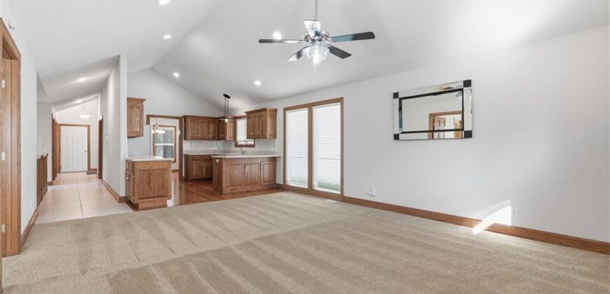 7907 N Cherry Street, Kansas City, MO 64118