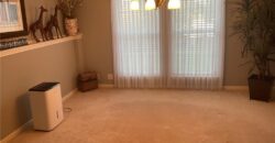 8543 N Robinhood Avenue, Kansas City, MO 64154