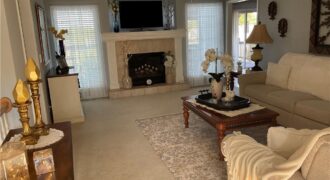 8543 N Robinhood Avenue, Kansas City, MO 64154