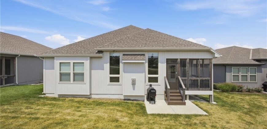 1905 NE 111th Court, Kansas City, MO 64155