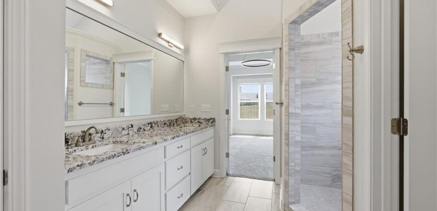 1905 NE 111th Court, Kansas City, MO 64155