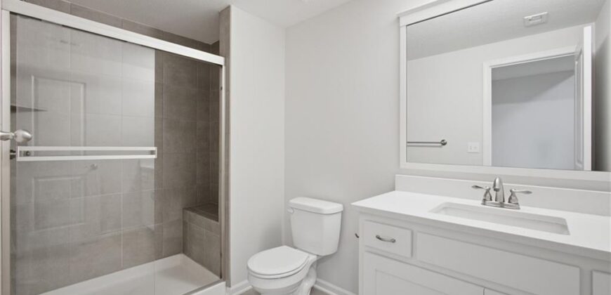 1905 NE 111th Court, Kansas City, MO 64155