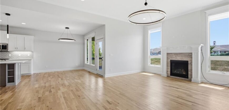 1905 NE 111th Court, Kansas City, MO 64155