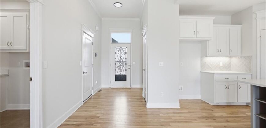 1905 NE 111th Court, Kansas City, MO 64155