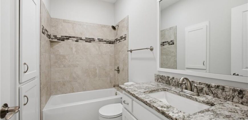 1905 NE 111th Court, Kansas City, MO 64155