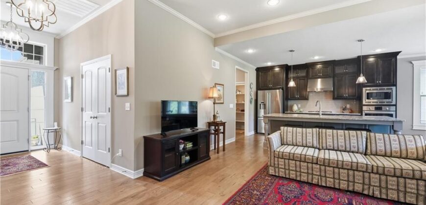 11111 N Euclid Avenue, Kansas City, MO 64155