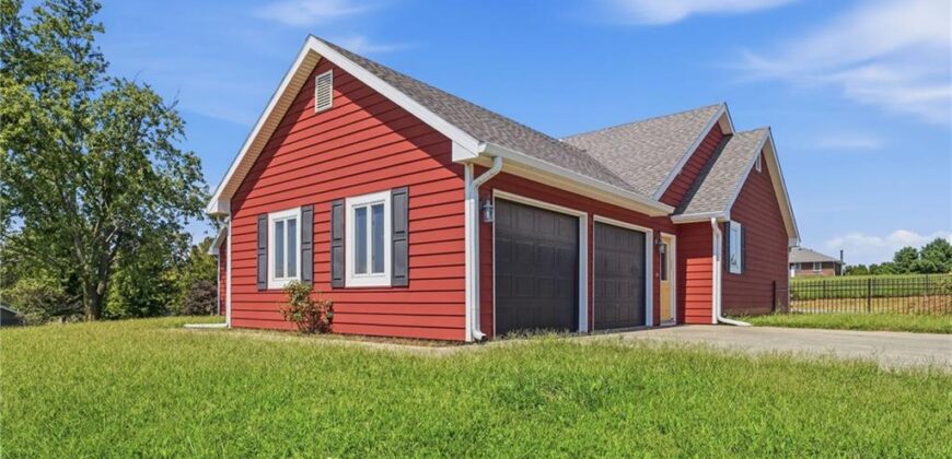 27290 Stephanie Lane, Weston, MO 64098