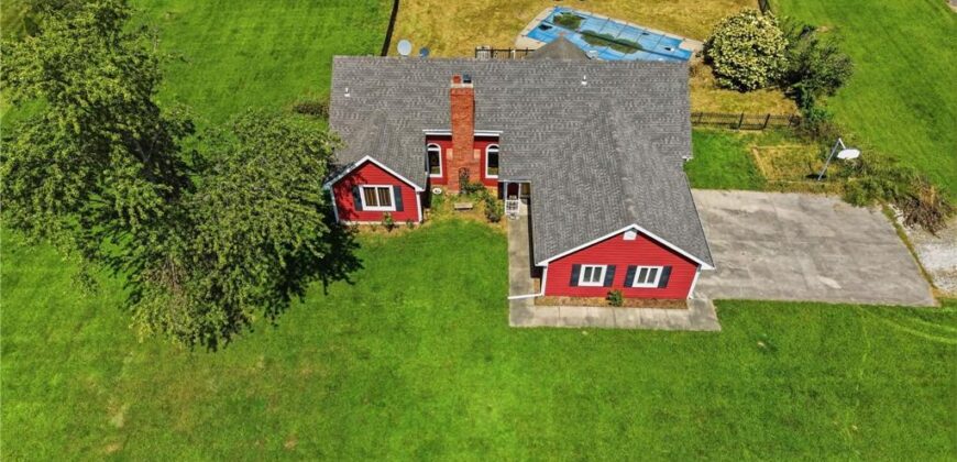 27290 Stephanie Lane, Weston, MO 64098
