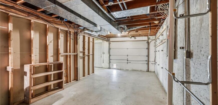 27290 Stephanie Lane, Weston, MO 64098