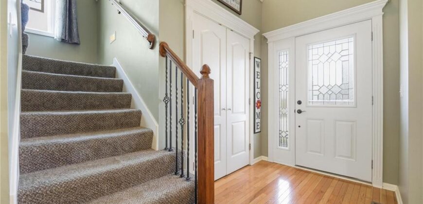 805 N Cherry Lane, Smithville, MO 64089