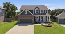 805 N Cherry Lane, Smithville, MO 64089