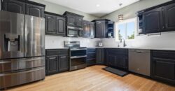 805 N Cherry Lane, Smithville, MO 64089