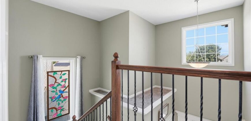 805 N Cherry Lane, Smithville, MO 64089