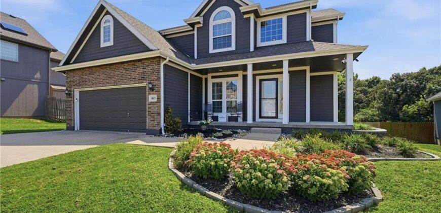 805 N Cherry Lane, Smithville, MO 64089