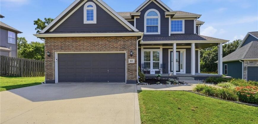 805 N Cherry Lane, Smithville, MO 64089