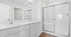 10612 N Richmond Avenue, Kansas City, MO 64157