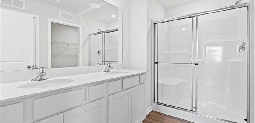 10612 N Richmond Avenue, Kansas City, MO 64157
