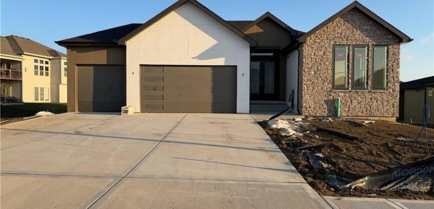 8409 NW 90th Terrace, Kansas City, MO 64153