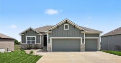 17605 Grey Hawke Ridge, Smithville, MO 64089