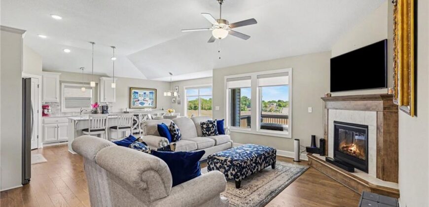 17605 Grey Hawke Ridge, Smithville, MO 64089