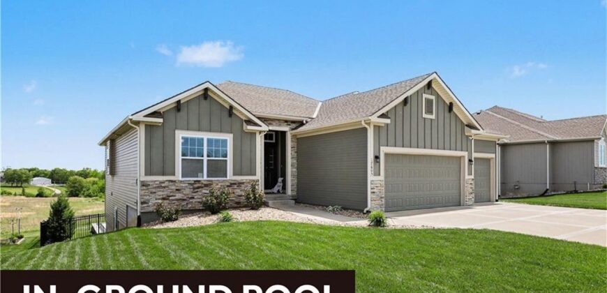 17605 Grey Hawke Ridge, Smithville, MO 64089
