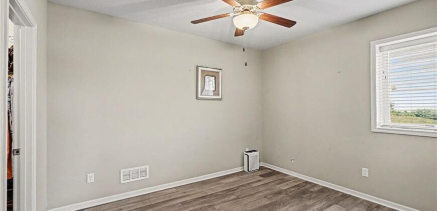 17605 Grey Hawke Ridge, Smithville, MO 64089