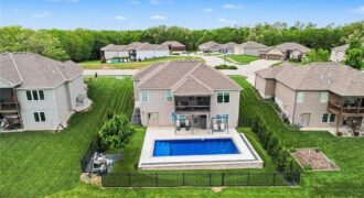 17605 Grey Hawke Ridge, Smithville, MO 64089