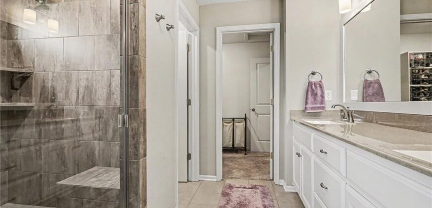 17605 Grey Hawke Ridge, Smithville, MO 64089