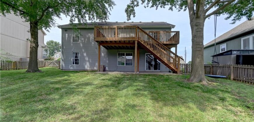 411 Shannon Avenue, Smithville, MO 64089