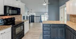411 Shannon Avenue, Smithville, MO 64089