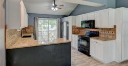 411 Shannon Avenue, Smithville, MO 64089