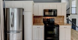 411 Shannon Avenue, Smithville, MO 64089
