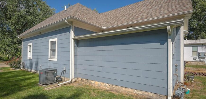 427 Benton Avenue, Excelsior Springs, MO 64024