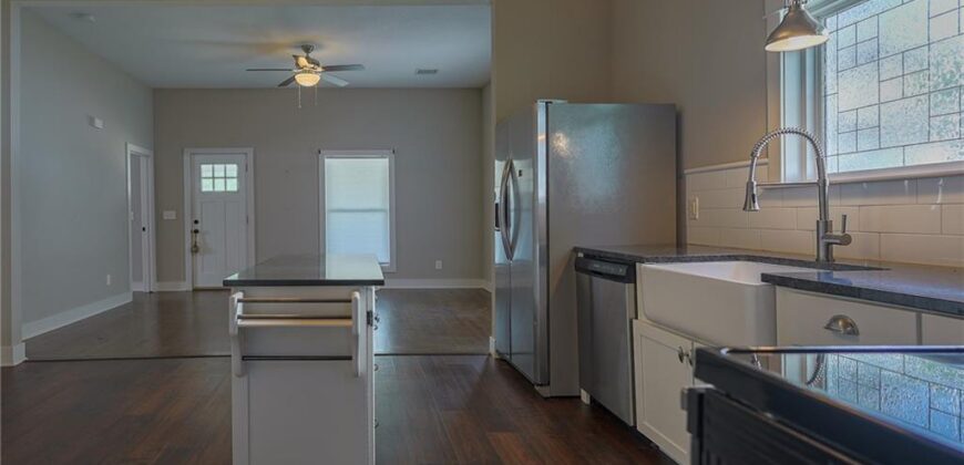 427 Benton Avenue, Excelsior Springs, MO 64024