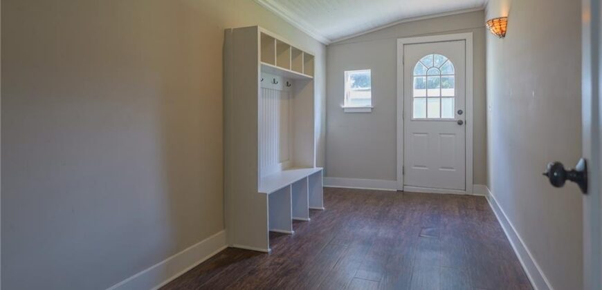 427 Benton Avenue, Excelsior Springs, MO 64024
