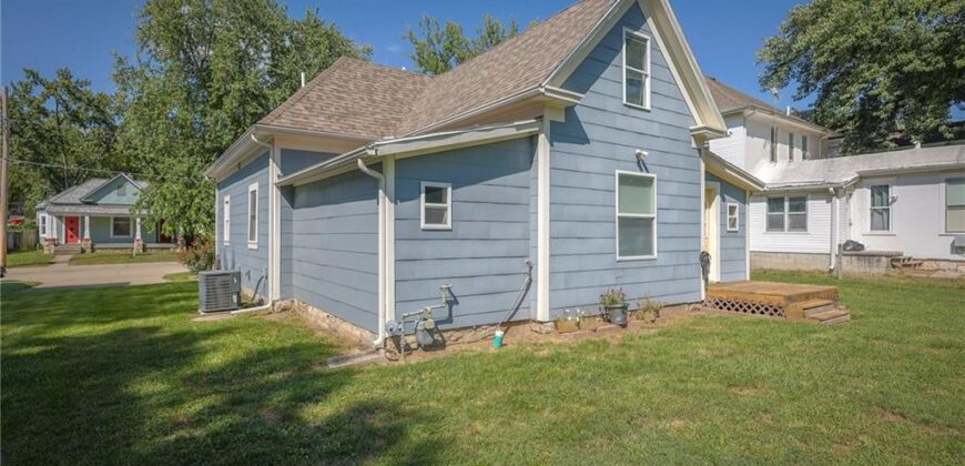 427 Benton Avenue, Excelsior Springs, MO 64024