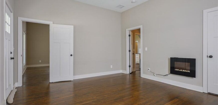 427 Benton Avenue, Excelsior Springs, MO 64024