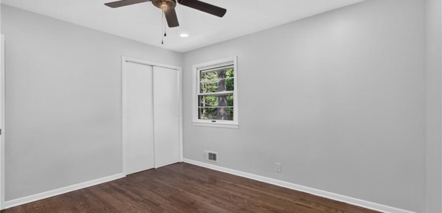 3737 N Walrond Avenue, Kansas City, MO 64117