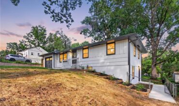 3737 N Walrond Avenue, Kansas City, MO 64117