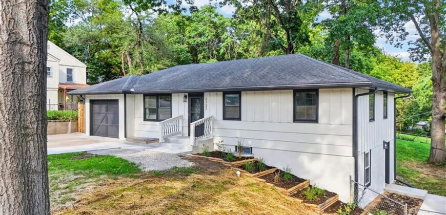 3737 N Walrond Avenue, Kansas City, MO 64117