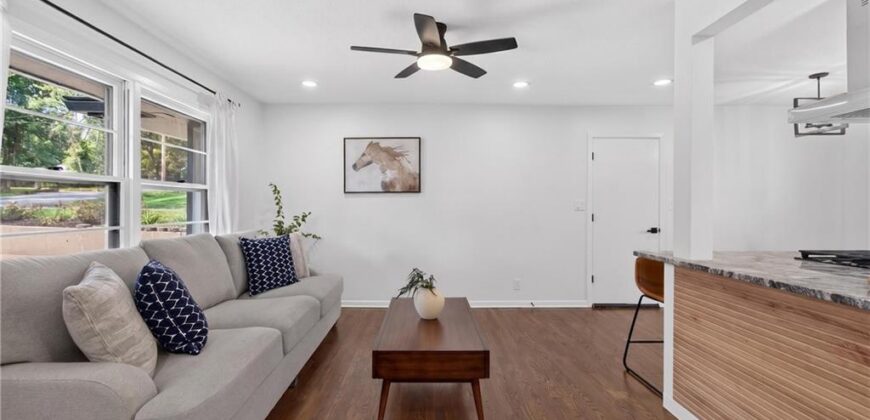 3737 N Walrond Avenue, Kansas City, MO 64117