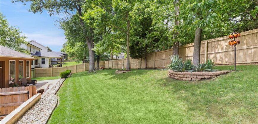 5024 78th Way, Kansas City, MO 64151