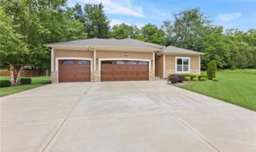 5024 78th Way, Kansas City, MO 64151