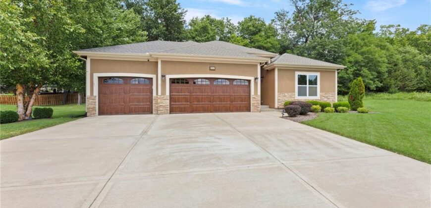 5024 78th Way, Kansas City, MO 64151