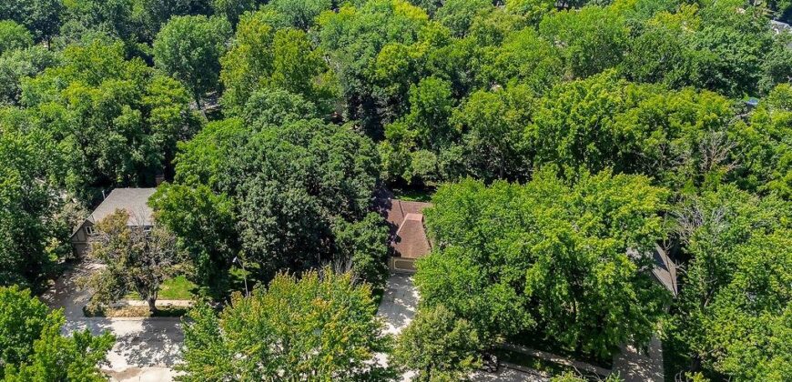 4408 NW Normandy Lane, Kansas City, MO 64116