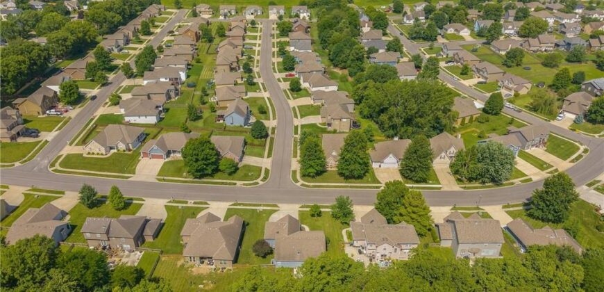1309 Regency Drive, Kearney, MO 64060