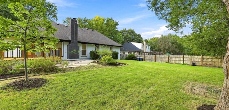8143 NW Beaman Drive, Kansas City, MO 64151