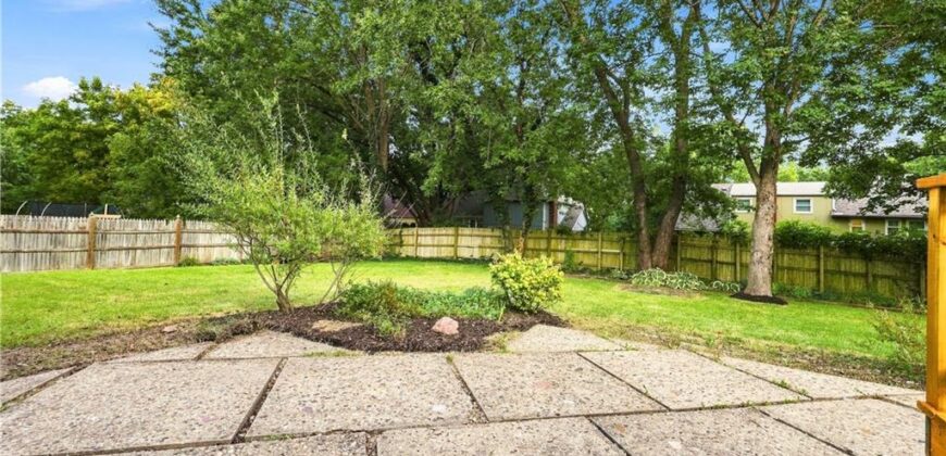 8143 NW Beaman Drive, Kansas City, MO 64151