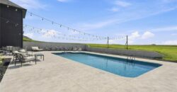 7129 NE State Route 92 Highway, Smithville, MO 64089