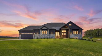 7129 NE State Route 92 Highway, Smithville, MO 64089